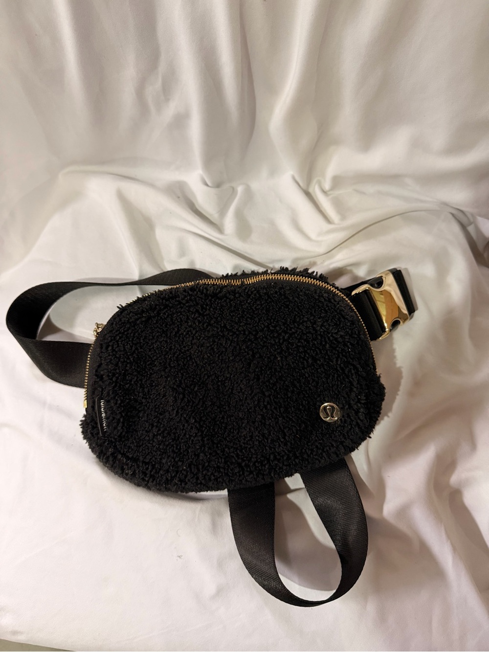 lululemon athletica Black Sherpa Crossbody Belt Bag with Gold Hardware